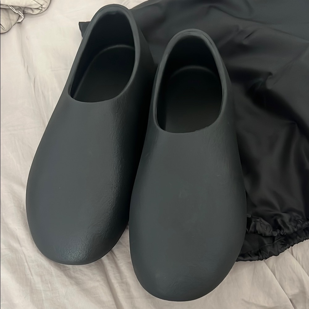 YZY Sleek Black Slip-On Clogs